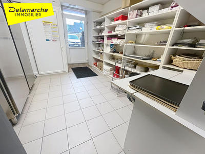 Maison - 185 m² - 10 pièces