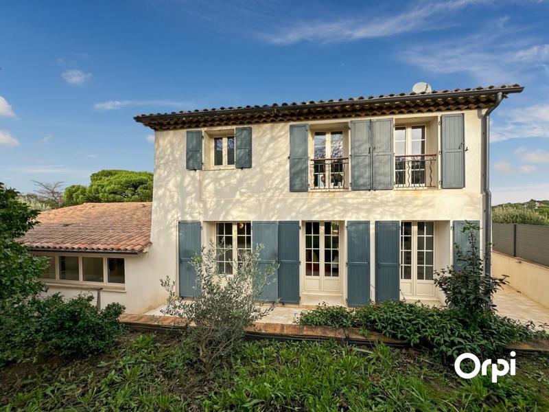 Villa - 180 m² - 4 pièces