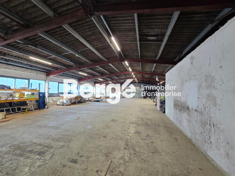 Entrepôt - 560 m²