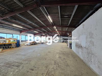 Entrepôt - 560 m²