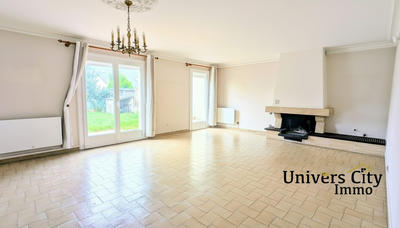 Maison - 104 m² - 4 pièces