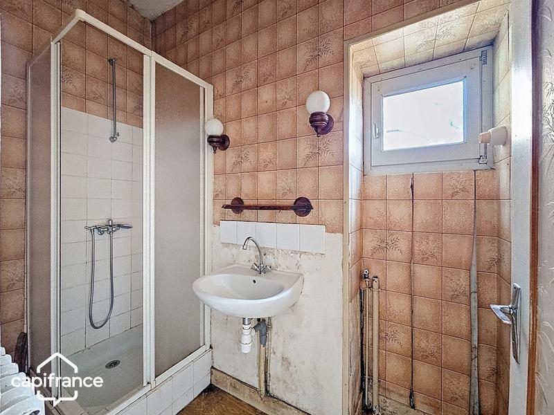 Maison - 90 m² - 5 pièces