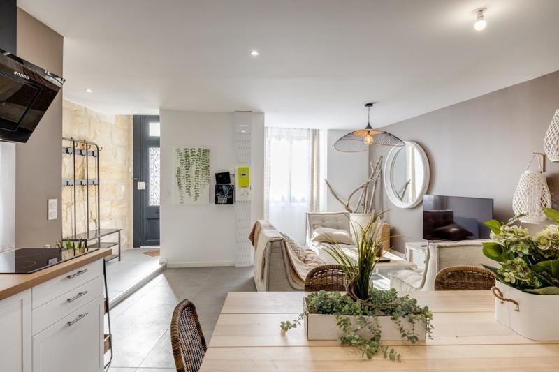 Maison en pierre - 171 m² - 10 pièces