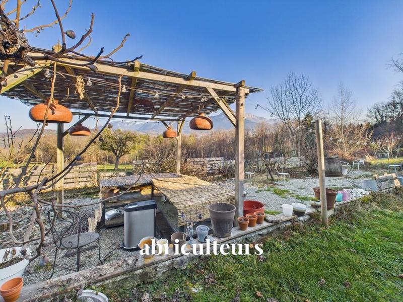 Maison ancienne - 433 m² - 16 pièces