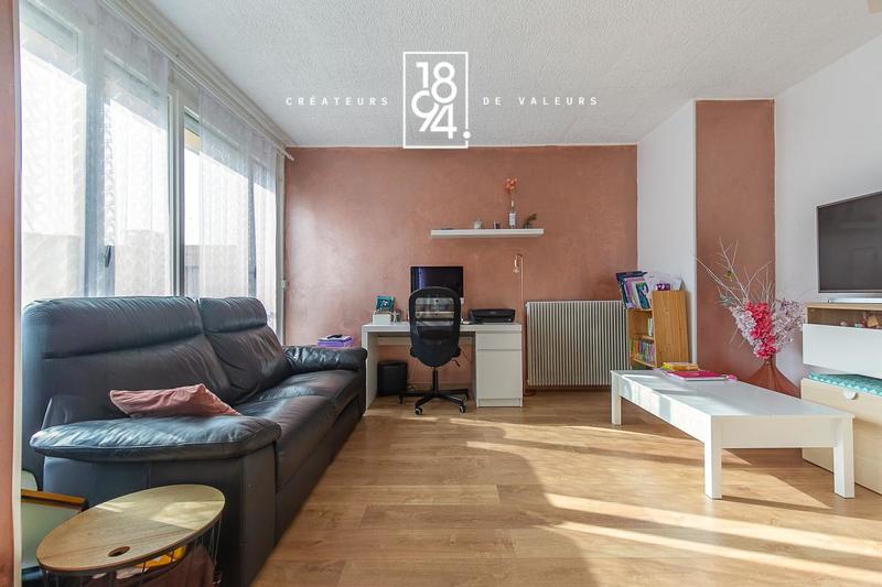 Appartement - 77 m² - 4 pièces