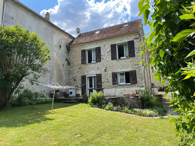 Maison - 80 m² - 4 pièces