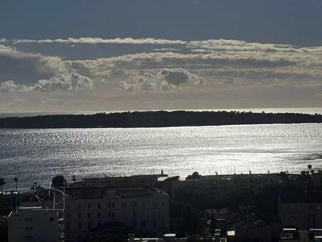 Appartement - 94 m² - 3 pièces