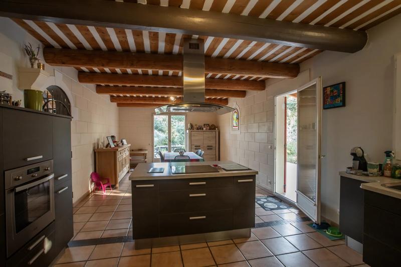 Maison - 137 m² - 5 pièces