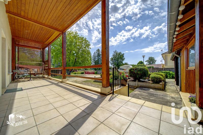 Maison - 453 m² - 14 pièces