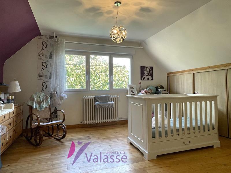 Maison traditionnelle - 162 m² - 6 pièces