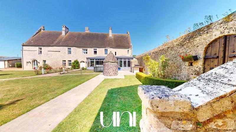 Maison de maîtres - 655 m² - 9 pièces