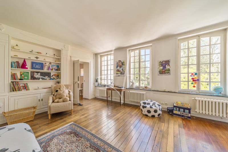 Maison ancienne - 444 m² - 9 pièces