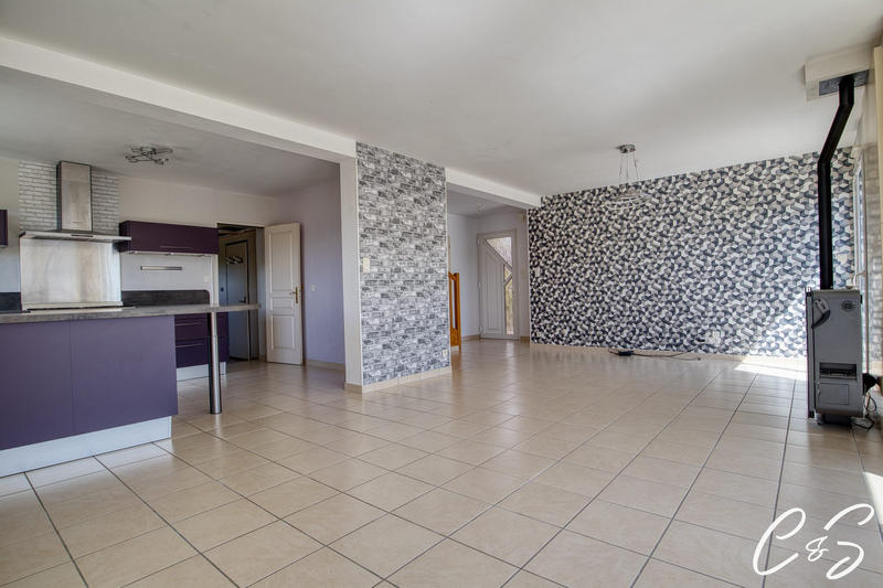 Maison - 120 m² - 7 pièces