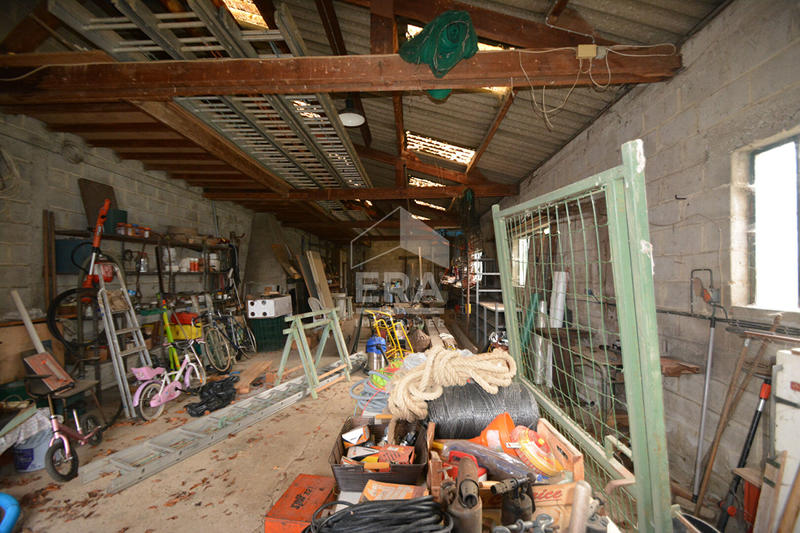 Maison - 202 m² - 10 pièces