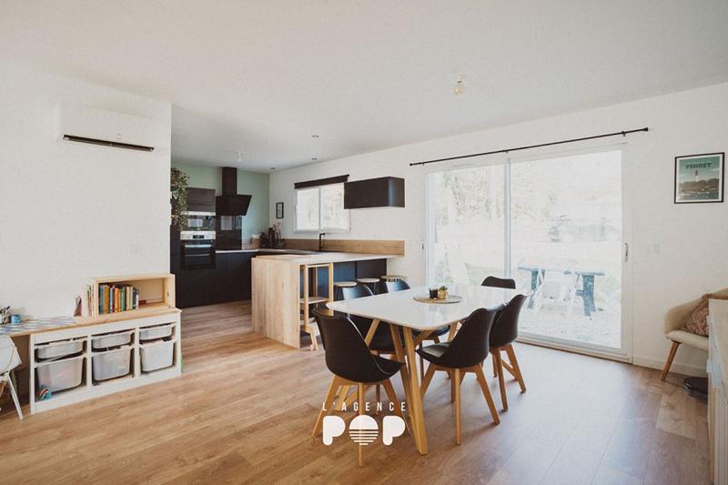 Maison - 90 m² - 4 pièces