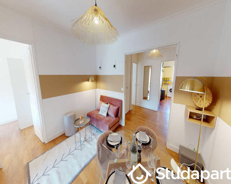 Chambre - 80 m² - 1 pièce