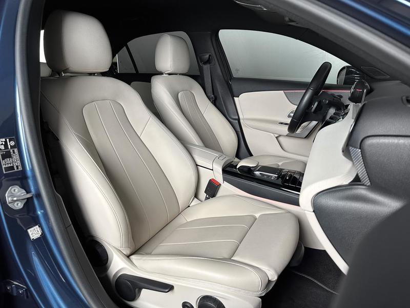 Mercedes Classe a Berline 180d 7g-Dct Cuir Chauff Regul Grand Gps Digital Cockpit Camera Tel 116 Ch