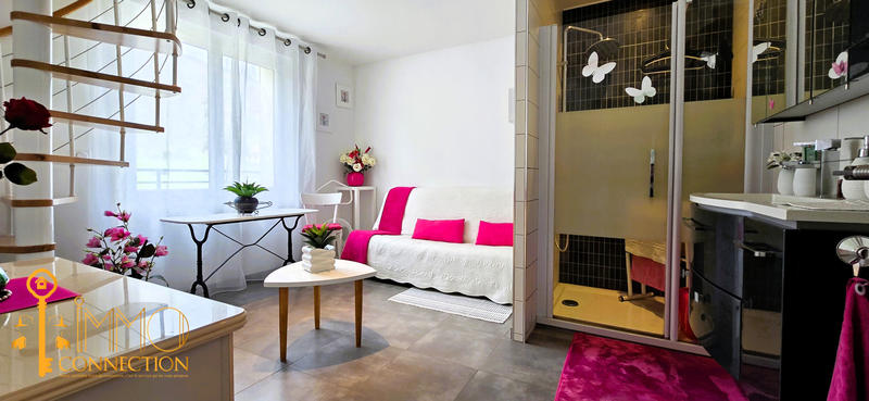 Maison - 180 m² - 5 pièces