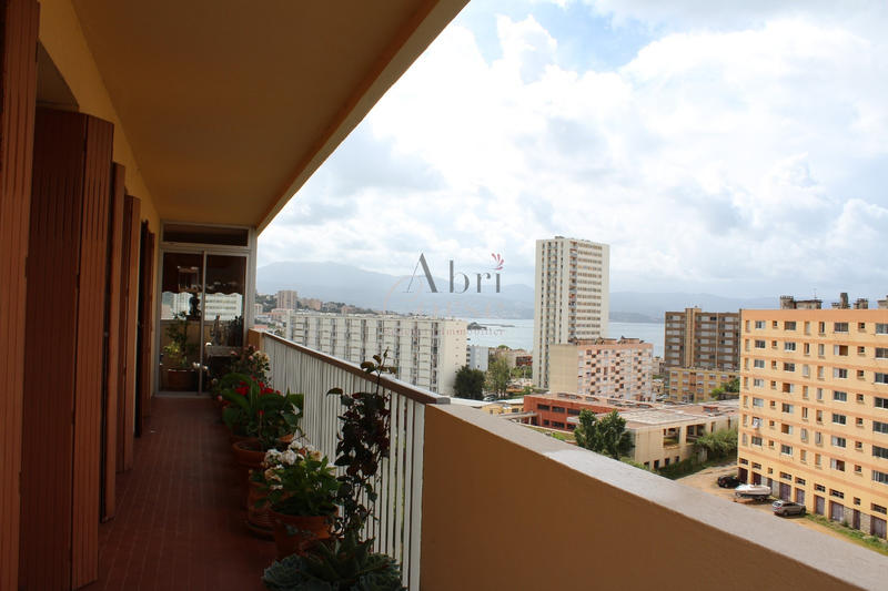 Appartement - 87 m² - 4 pièces