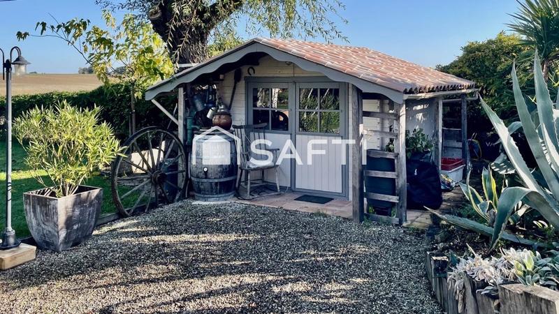 Maison - 300 m² - 8 pièces