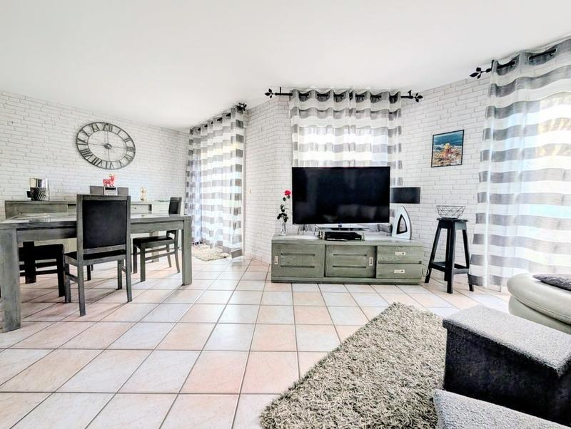 Maison - 95 m² - 4 pièces