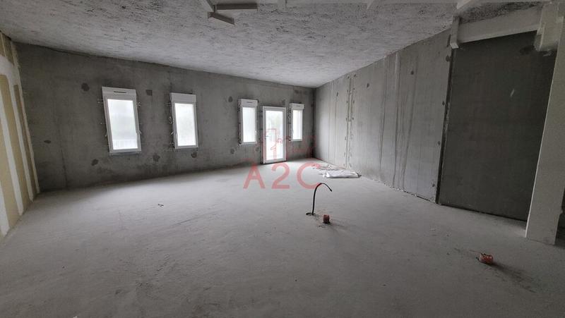 Local commercial - 107 m²