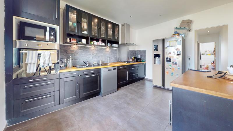 Maison - 130 m² - 5 pièces