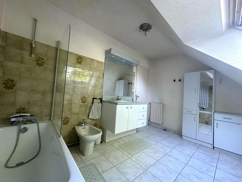 Maison - 165 m² - 7 pièces