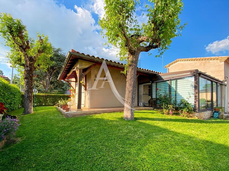 Maison - 110 m² - 6 pièces