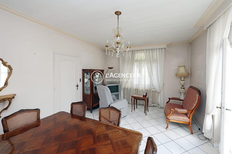 Maison traditionnelle - 104 m² - 4 pièces