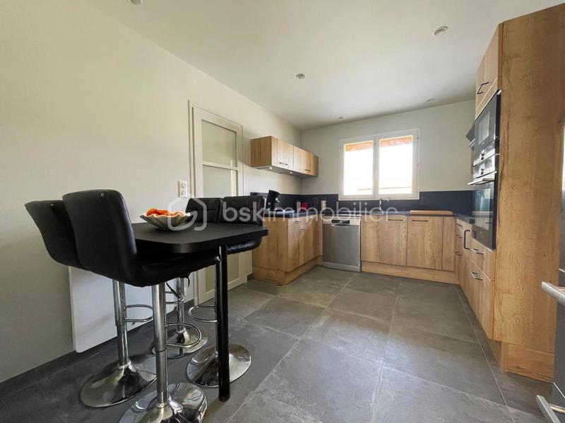 Villa - 310 m² - 12 pièces