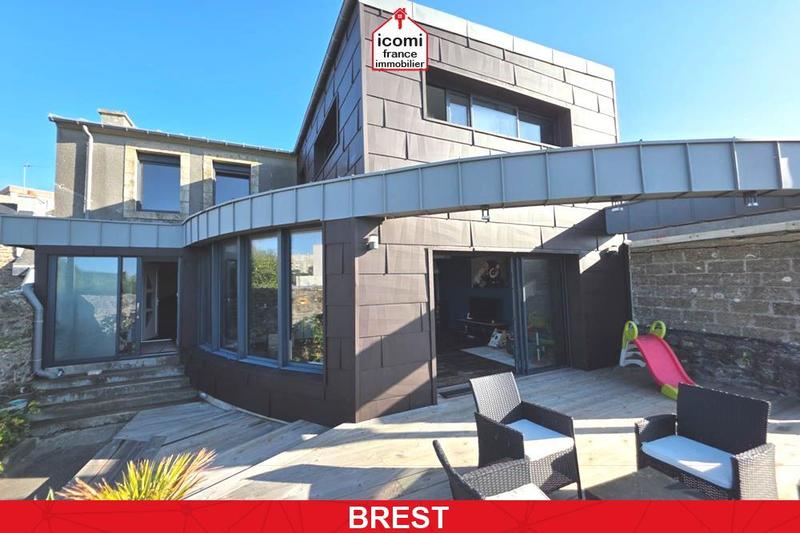 Maison - 160 m² - 6 pièces