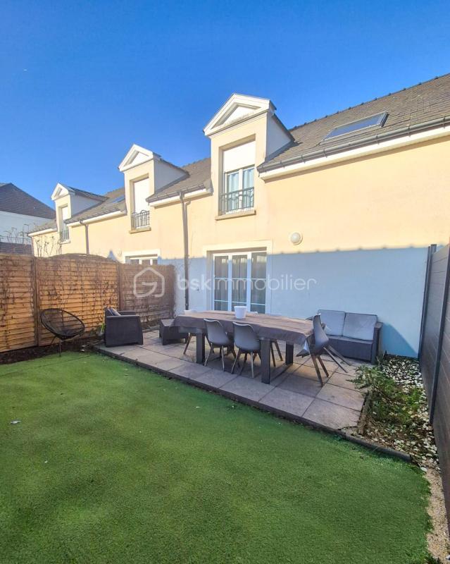 Maison - 98 m² - 5 pièces