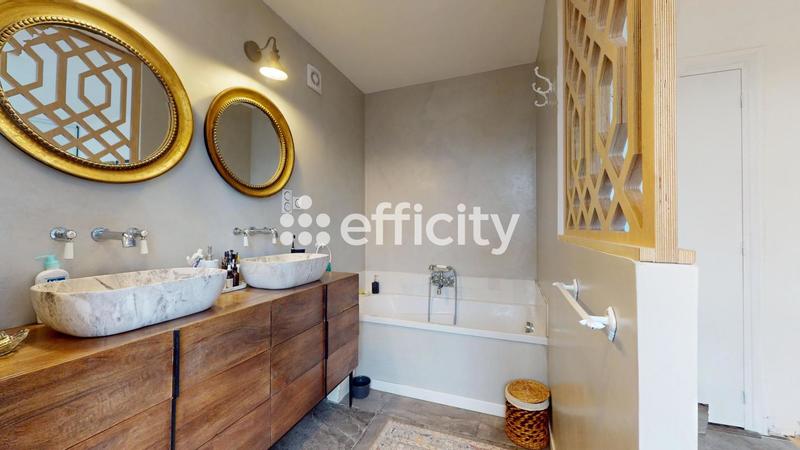 Maison ancienne - 134 m² - 4 pièces