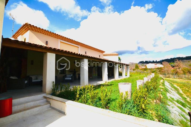 Demeure - 290 m² - 10 pièces