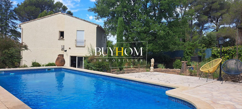 Maison - 180 m² - 5 pièces