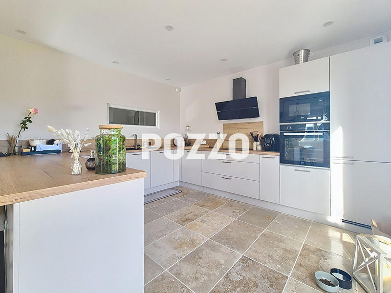 Maison - 130 m² - 6 pièces