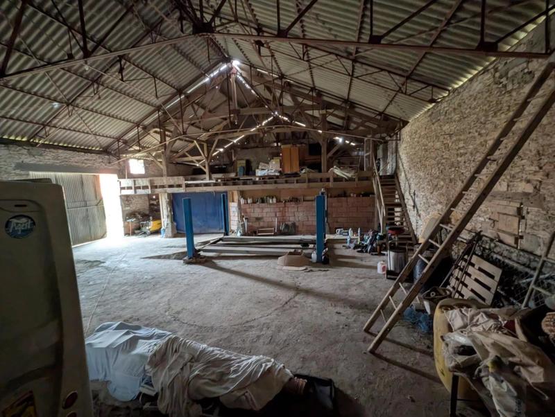 Maison - 217 m² - 5 pièces