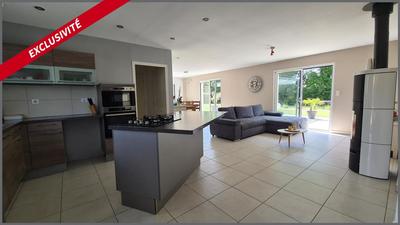 Maison - 120 m² - 7 pièces