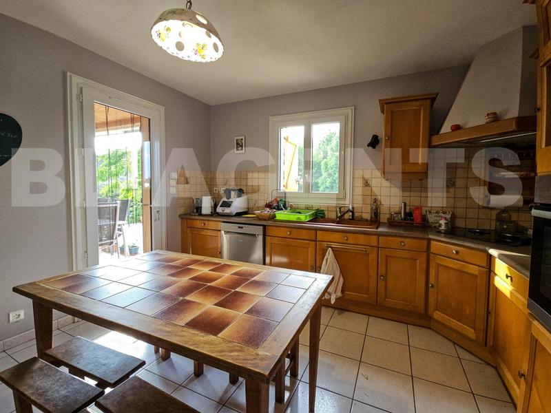 Pavillon - 151 m² - 6 pièces