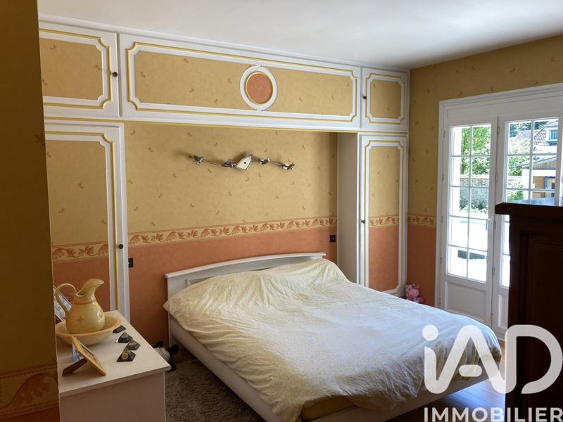 Maison - 318 m² - 10 pièces