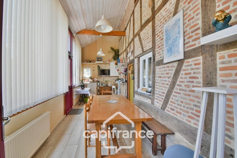 Maison - 220 m² - 6 pièces