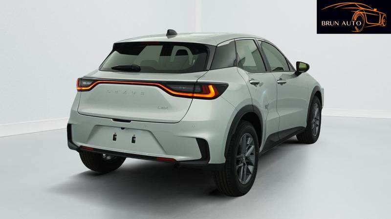 Lexus Lbx 2wd Business