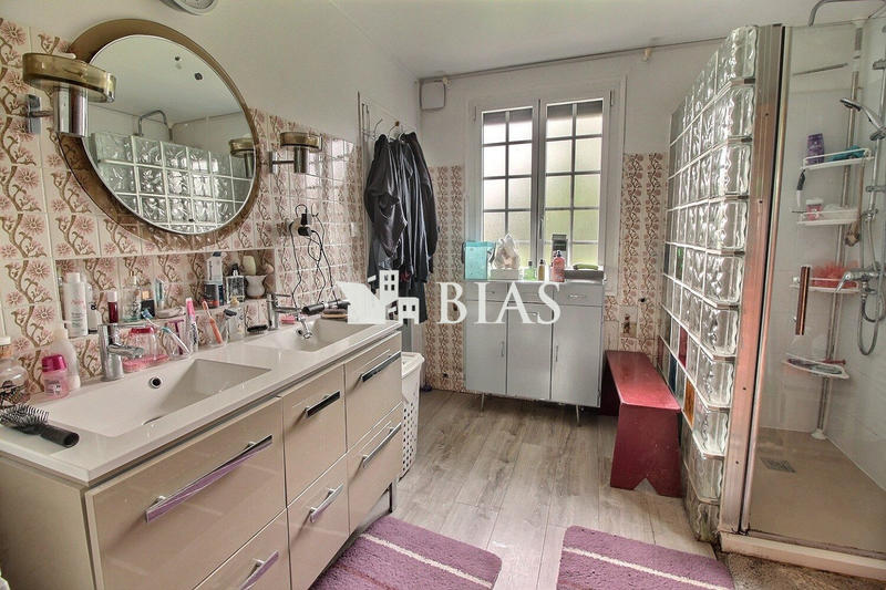 Maison ancienne - 183 m² - 5 pièces