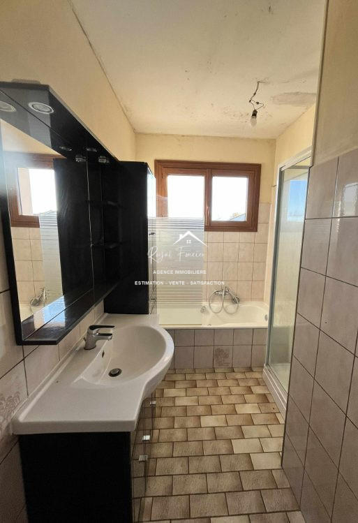 Maison - 110 m² - 5 pièces