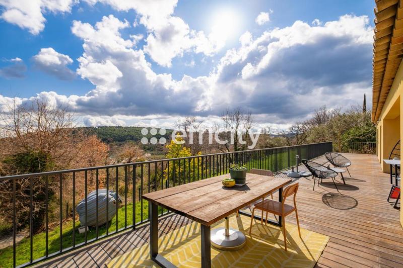 Maison - 125 m² - 5 pièces