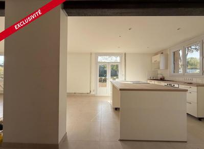 Maison - 111 m² - 5 pièces