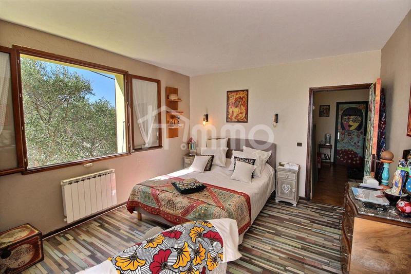 Villa - 162 m² - 5 pièces