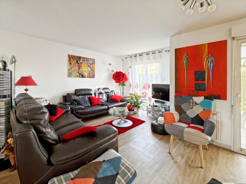 Maison - 92 m² - 4 pièces