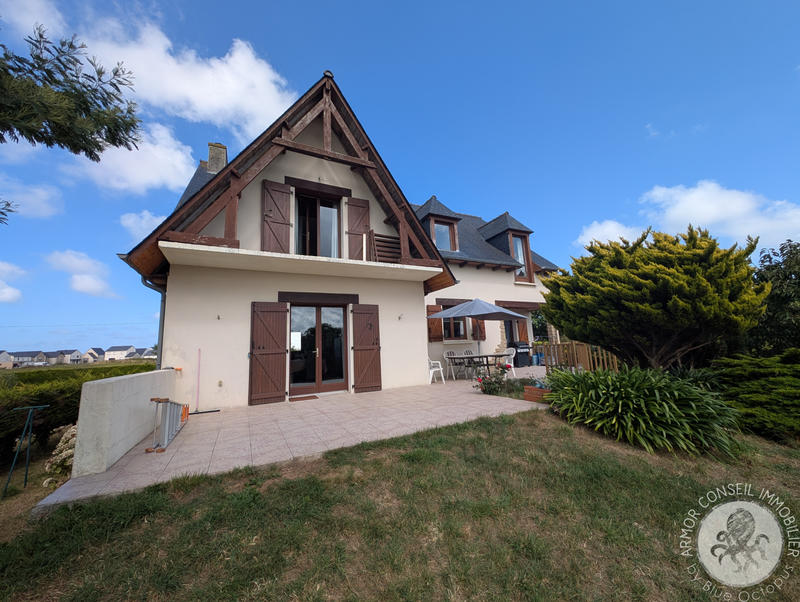 Maison - 179 m² - 6 pièces